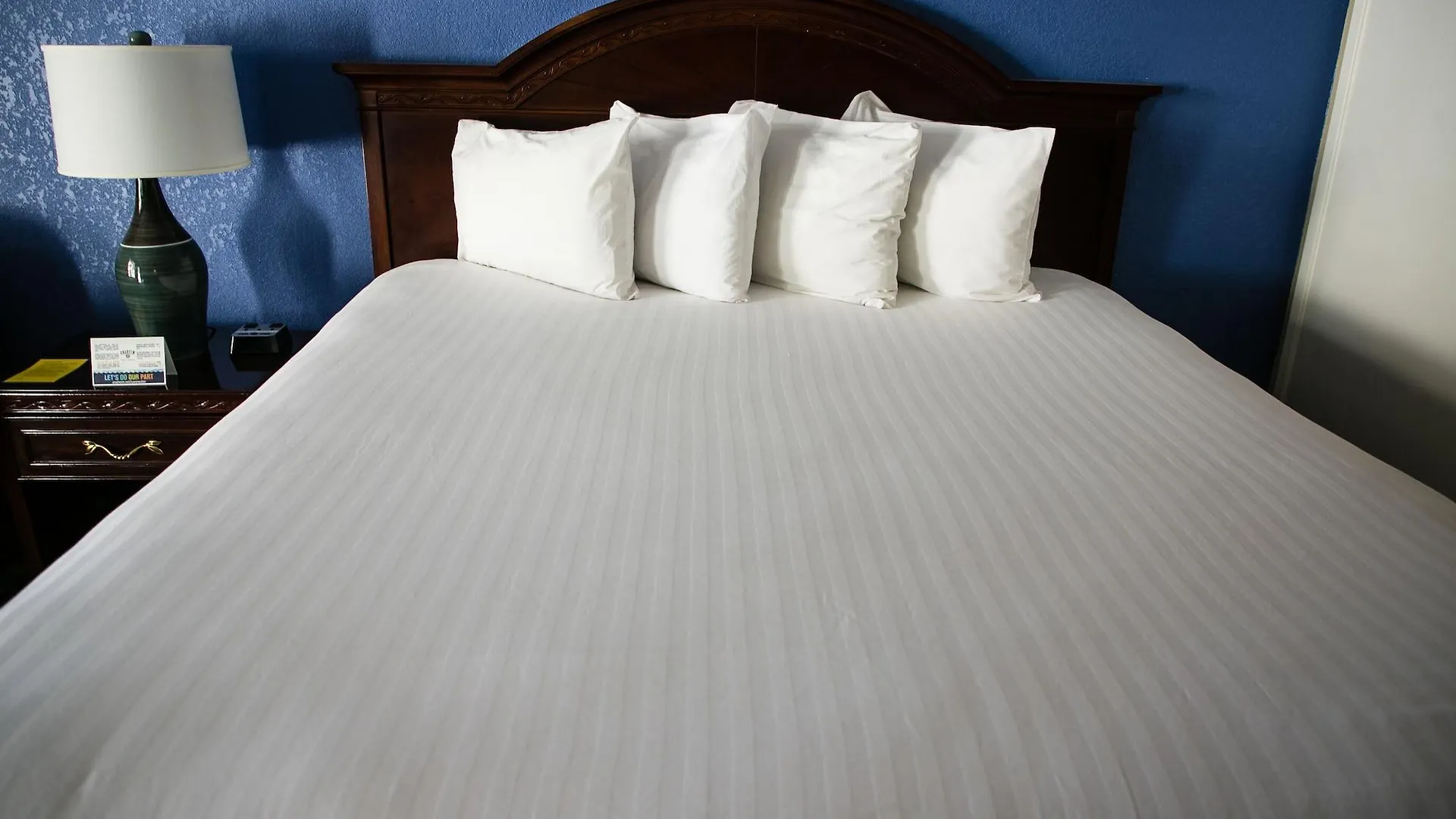 Anaheim Carriage Inn Hotel