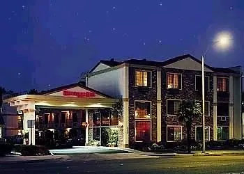 Anaheim Carriage Inn 3*,